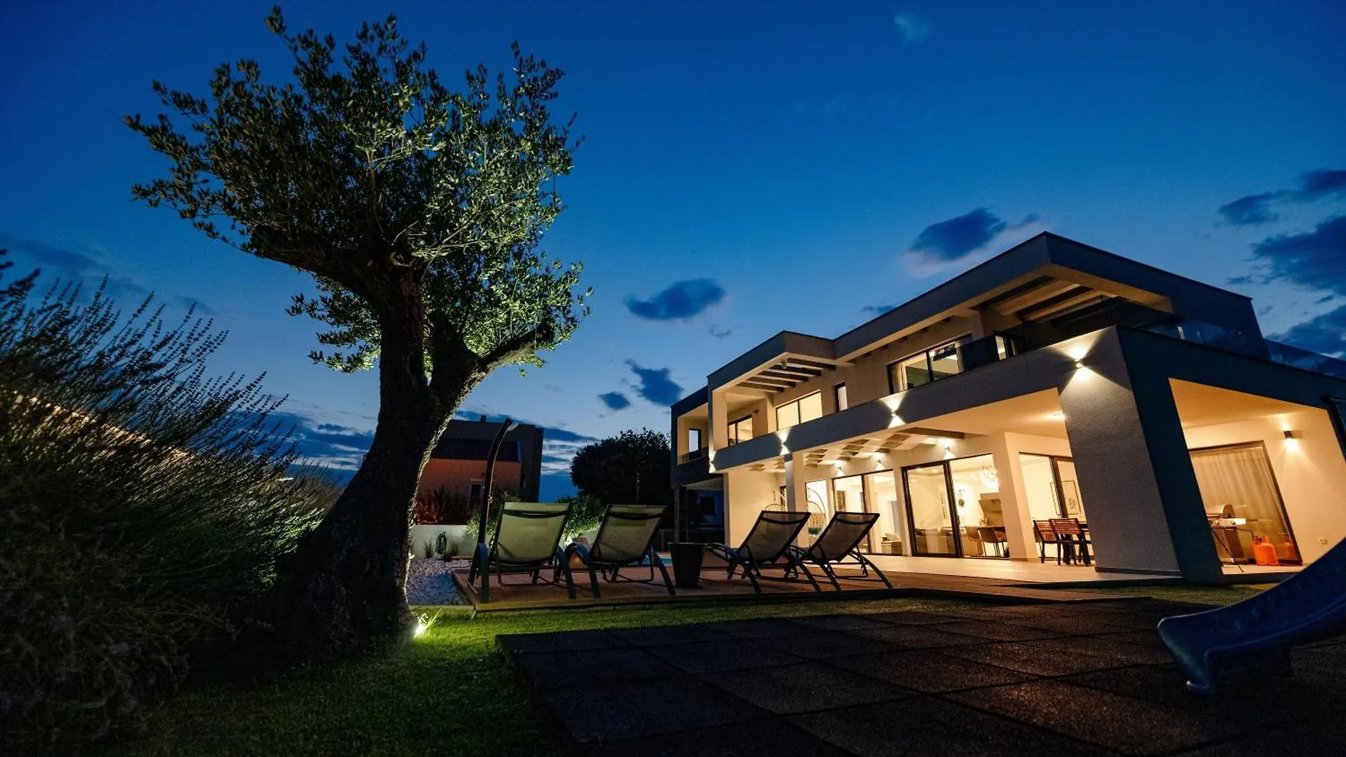 Contemporary Zadar Villa 4 Bedrooms Villa Barako Prestige Private Heated Pool Air-Conditioning Zaton