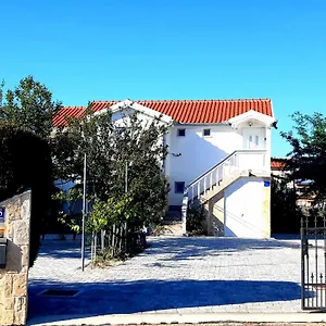 Villa.sunny.nin Nin