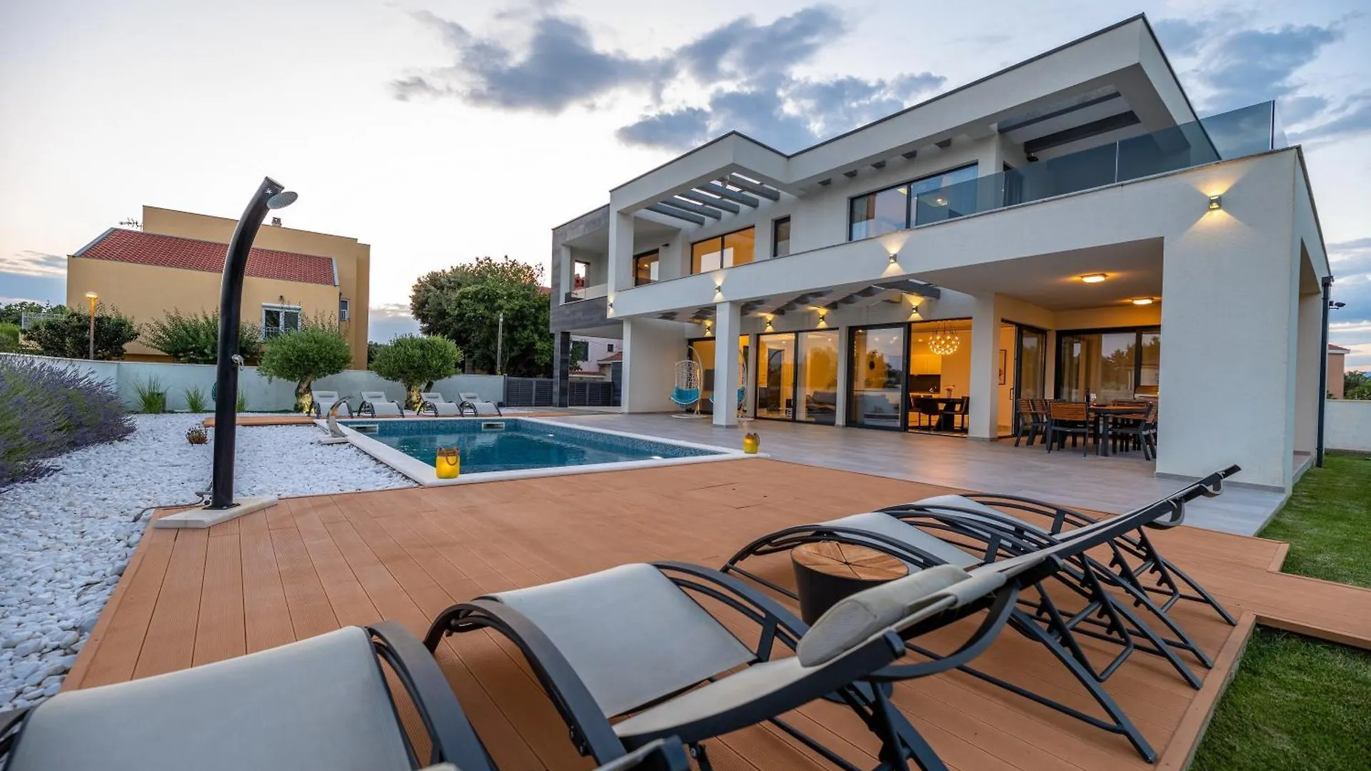 Contemporary Zadar Villa 4 Bedrooms Villa Barako Prestige Private Heated Pool Air-Conditioning Zaton Croatia